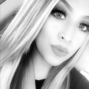 Meet your Posher, Alexandra